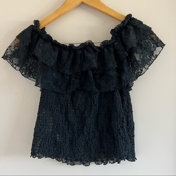 Jolie & Joy | NWT Black Lace Top - Picture 2 of 6